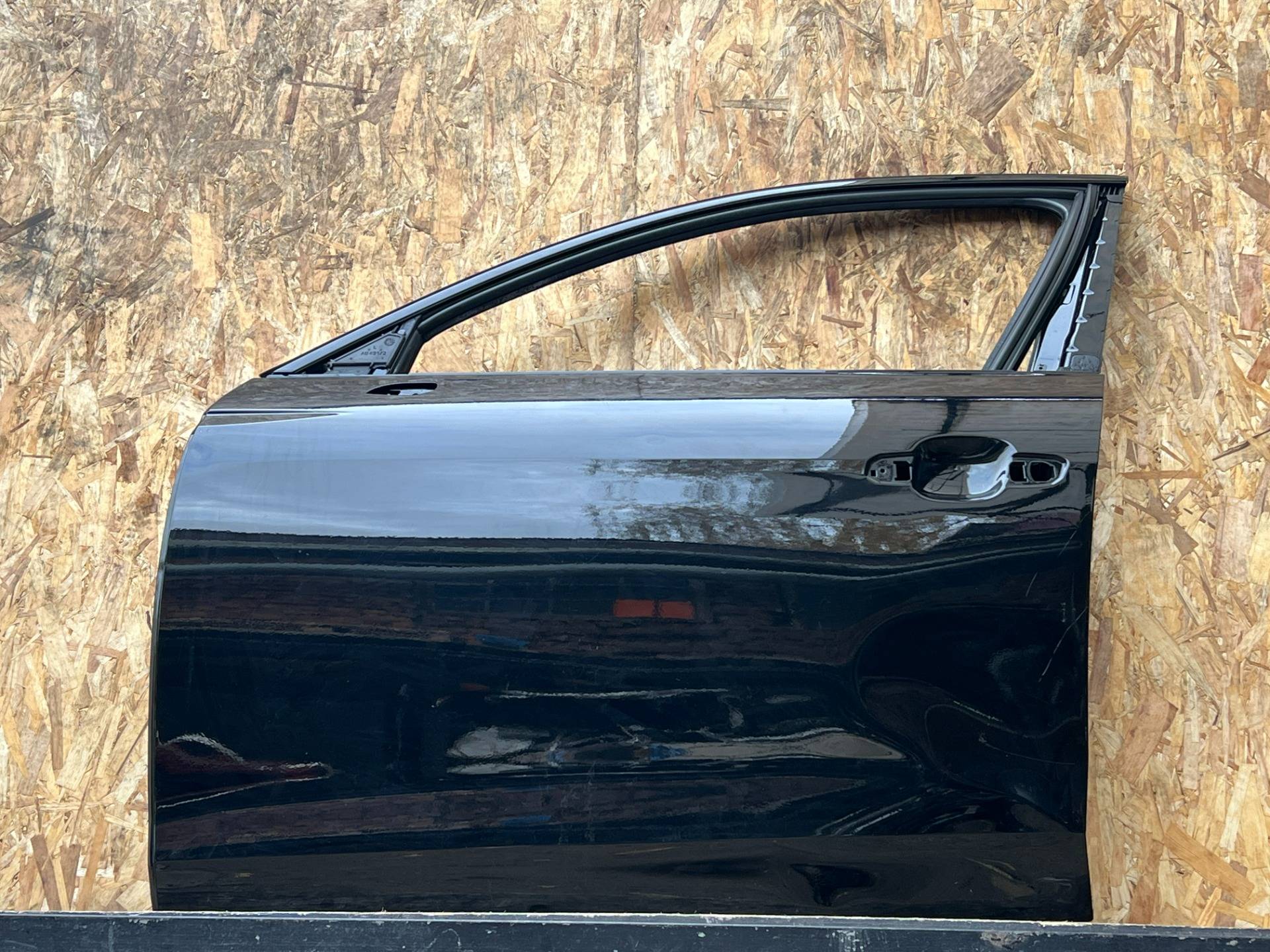 Дверь передняя левая Audi S4 B9 рестайлинг 2021 OEM 8W0831051C
