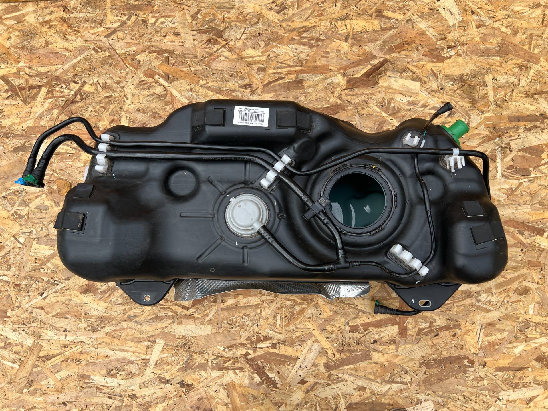 бак топливный Buick Encore GX рестайлинг 2024 OEM 60008857, 42854460