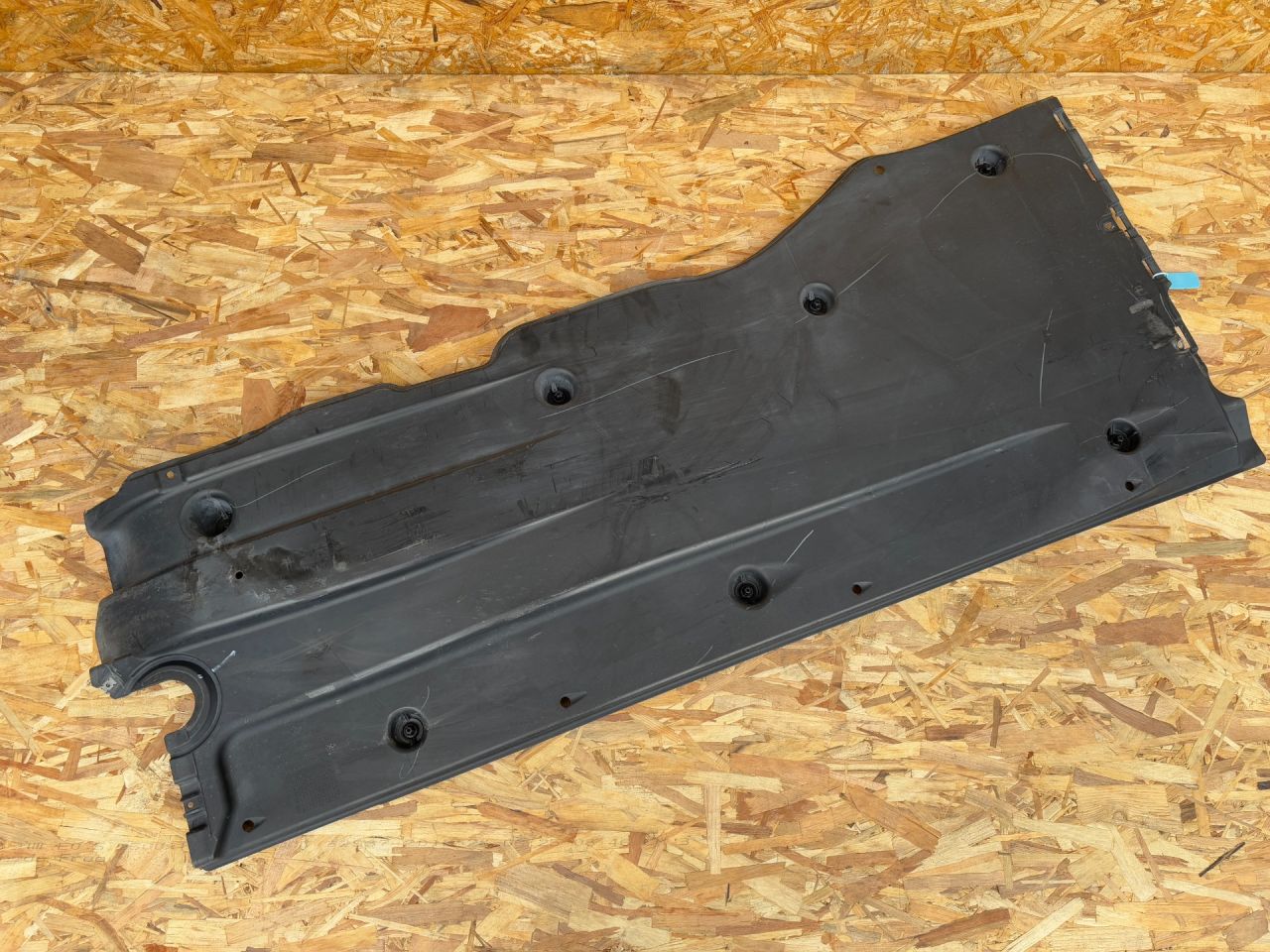 защита днища Volkswagen Taos 1 поколение 2021, 1.5 л., DNK, бензин, АКПП, внедорожник 5 дв., 5Q0825202AD - фото №1