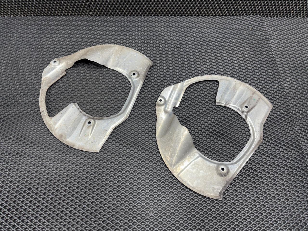 защитный кожух тормозного механизма Porsche 911 Carrera 997 (2004 - 2009), 3.6 л., M 96.05, бензин, 99735180604, 99735180504 - фото №1