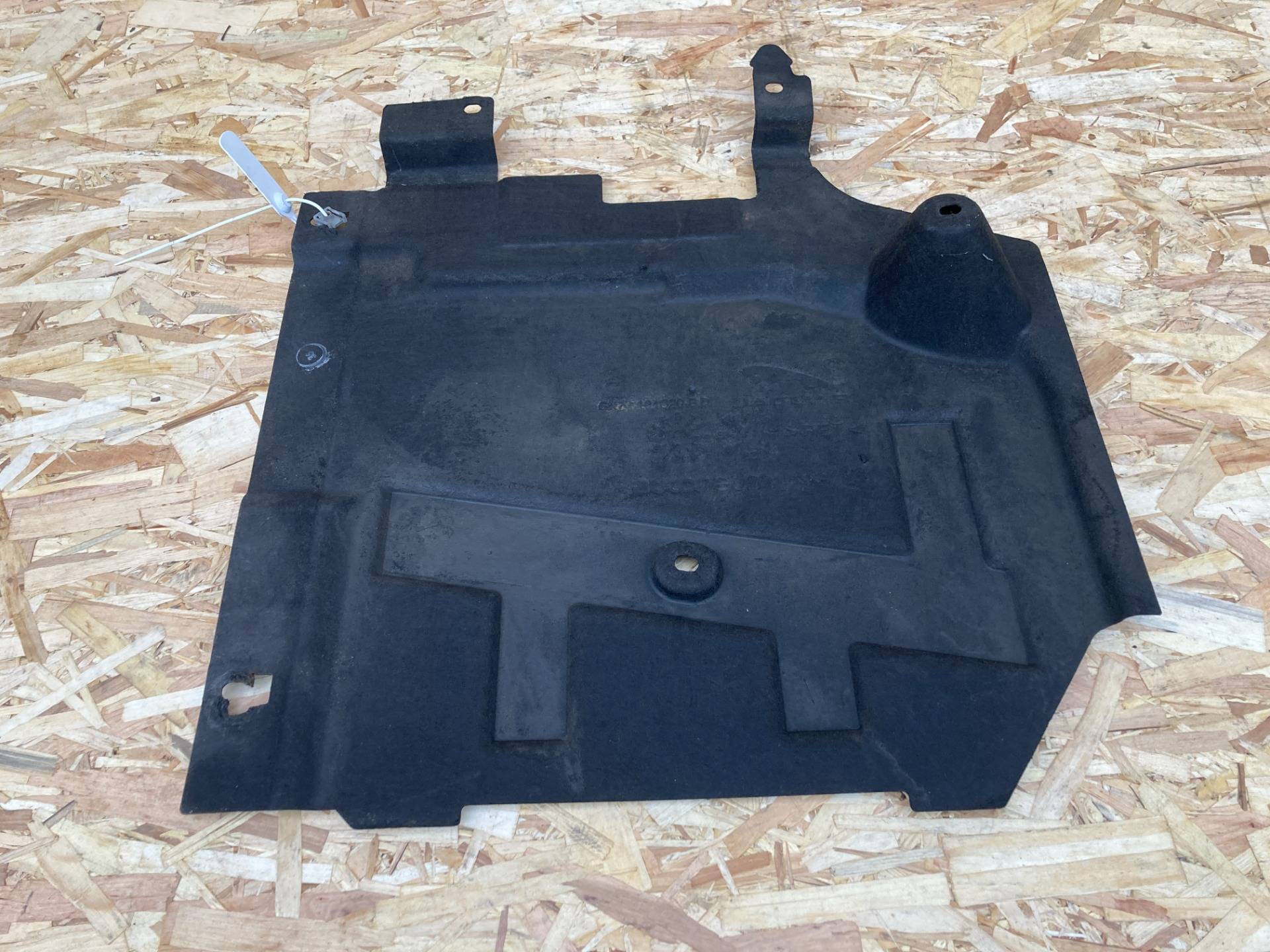 Защита днища Jaguar XE X760 2016 OEM GX73-104C20-BD, T4N13817, T4N6761