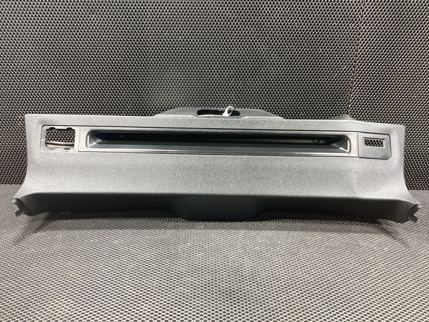 Обшивка крышки багажника BMW X5 F15 2018 OEM 51497294789