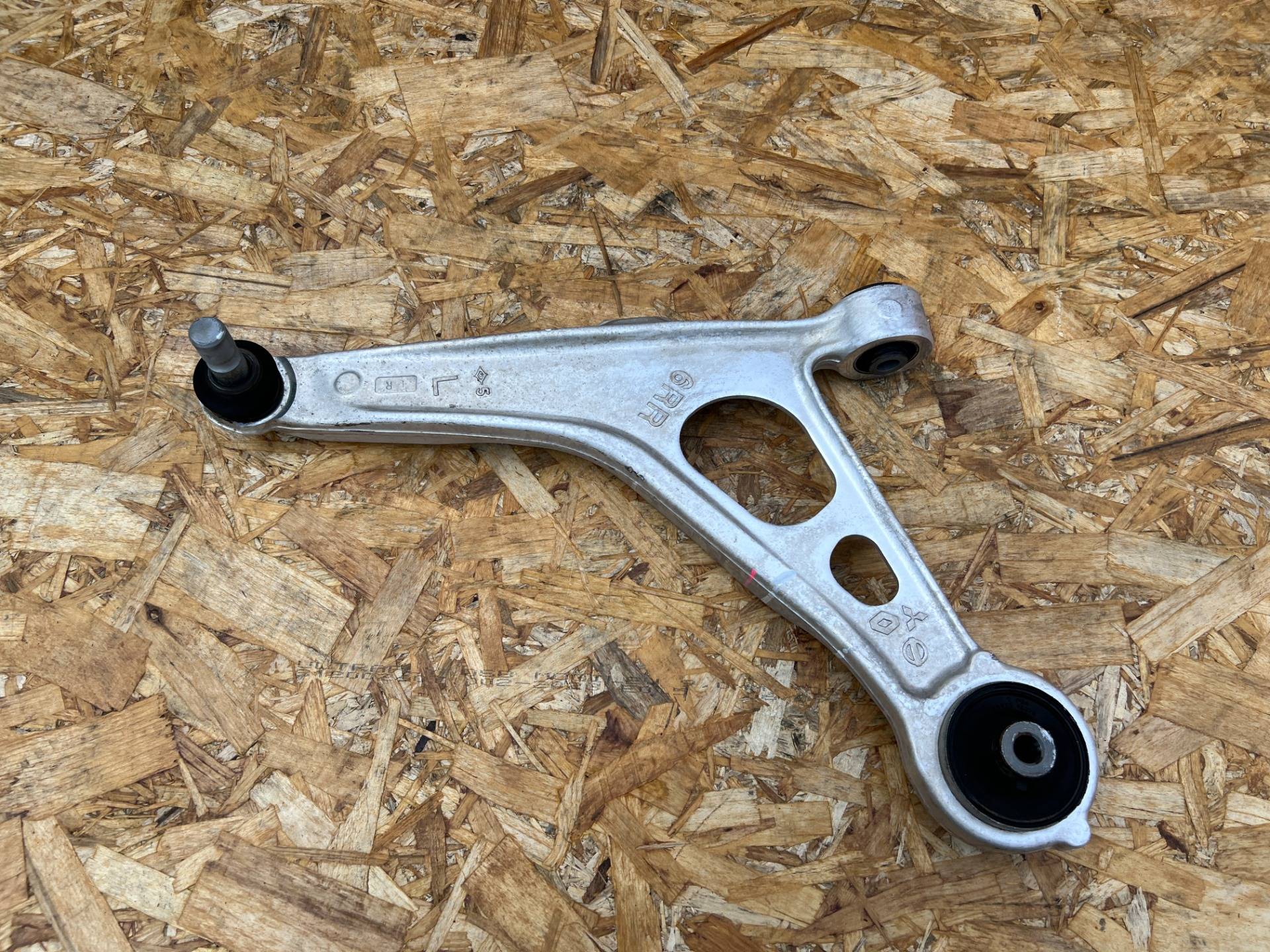 Рычаг передний левый Nissan Rogue T33 2023 OEM 545016RA0, 545016RR0B