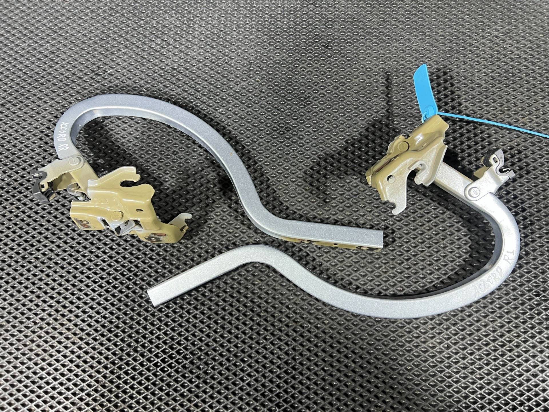 Петля крышки багажника Honda Accord 11 поколение 2025 OEM 68610-30A-A00ZZ, 68660-30A-A00ZZ