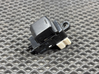 кнопка стеклоподъемника двери задней левой Infiniti FX35 1 поколение 2006, 3.5 л., VQ35DE, бензин, АКПП, внедорожник 5 дв., 25411-AX600