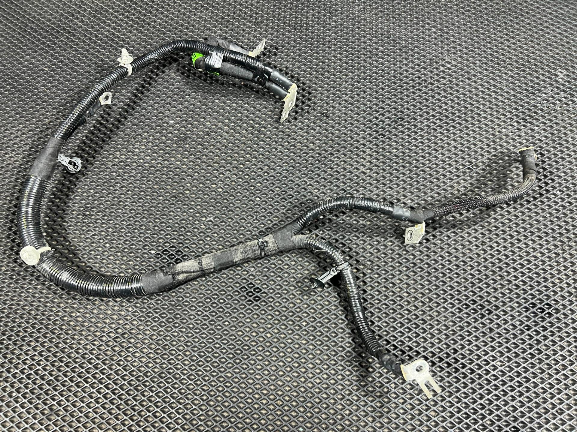Плюсовой провод аккумулятора Buick Envista 2024 OEM 42845557, 42825514