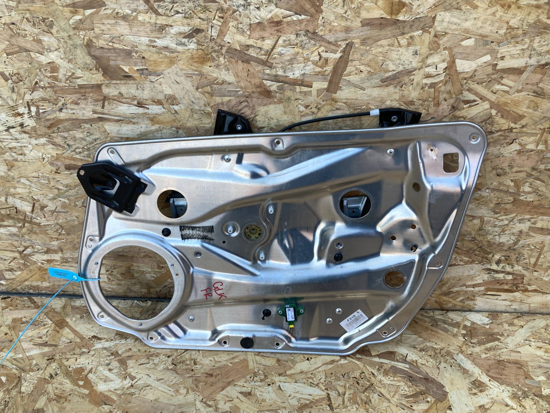стеклоподъемник передний правый Mercedes-Benz GLK X204 X204 2014 OEM 981693-105