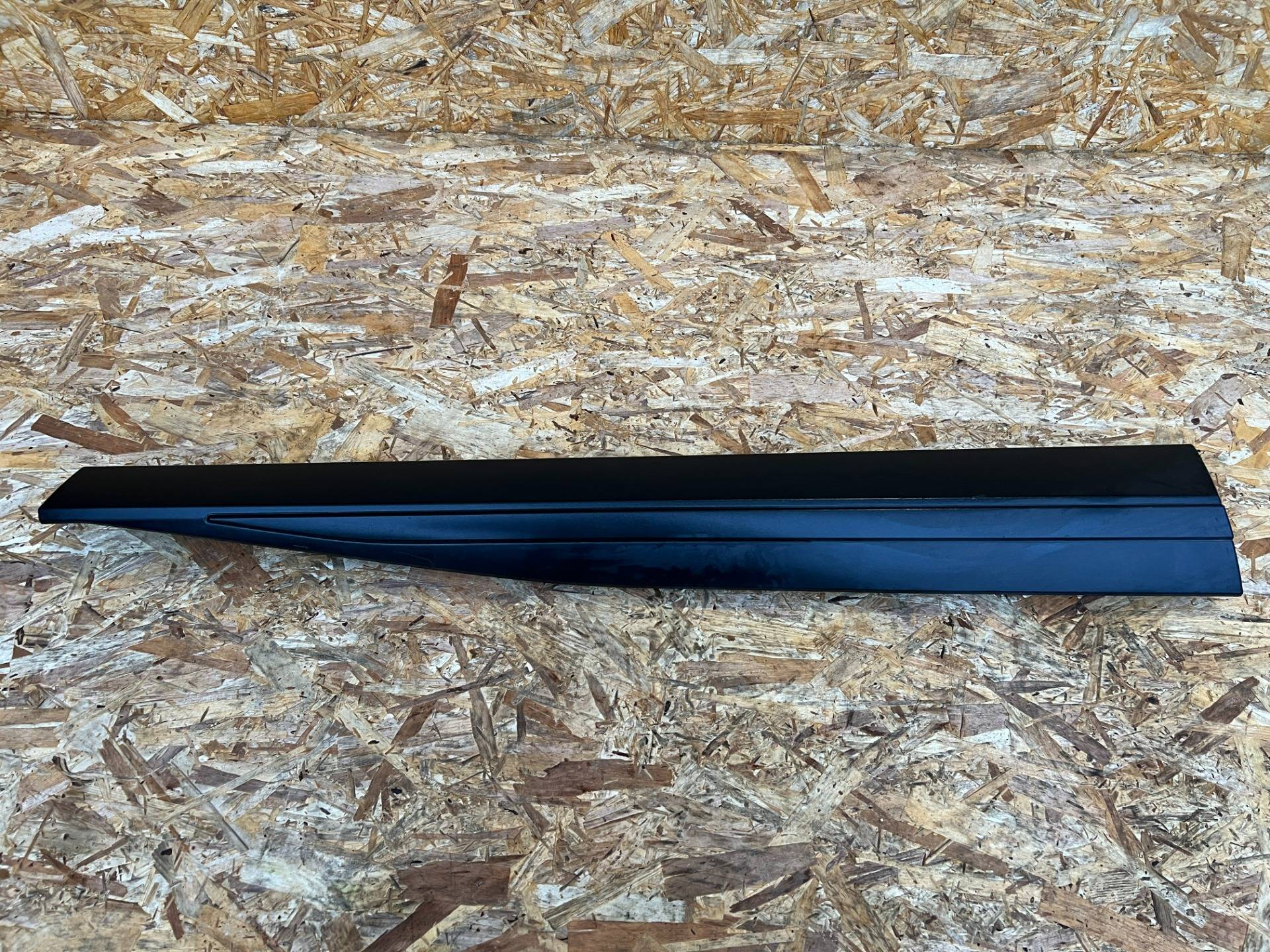 Молдинг двери передней правой Nissan Rogue T33 2022 OEM 808706RR0A