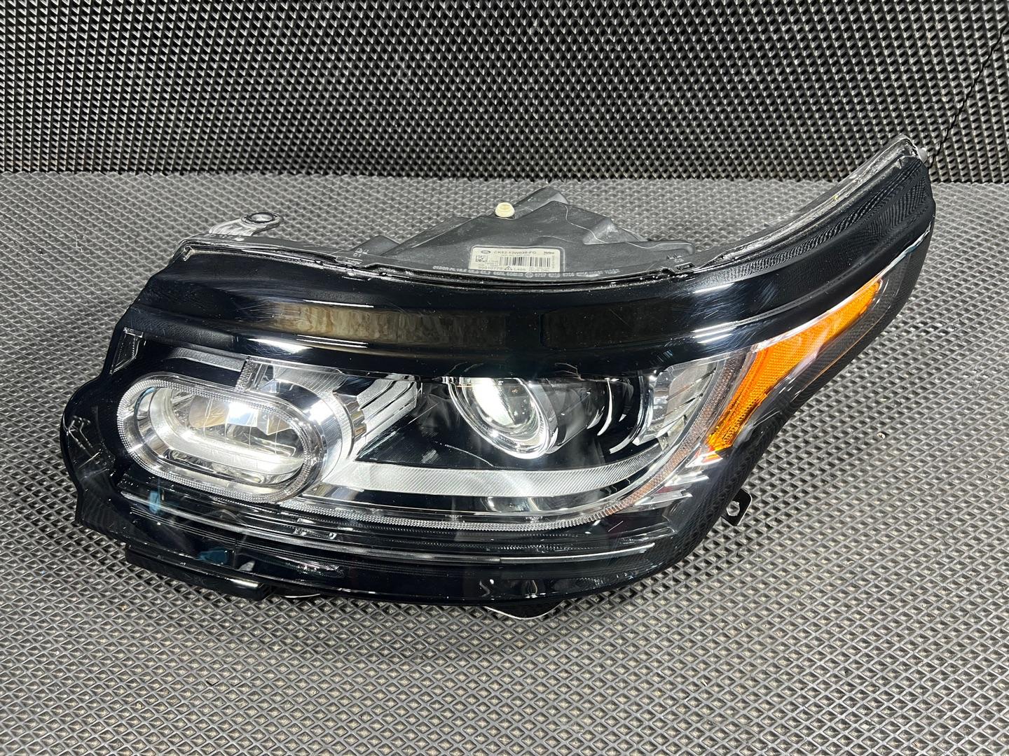 Фара левая Land Rover Range Rover 4 2017 OEM CK5213W030FG, LR033967, LR046928, LR067215