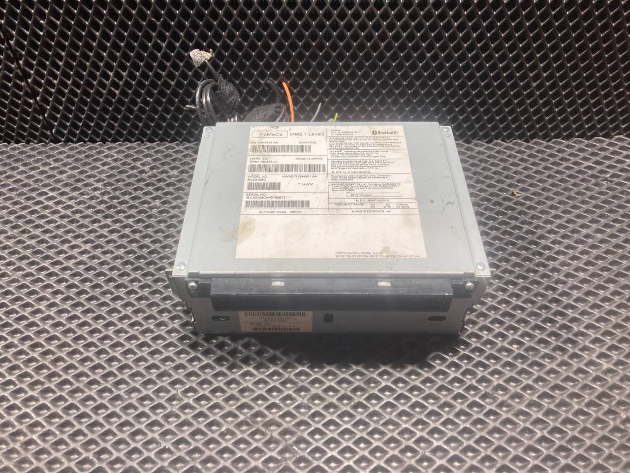 магнитола Land Rover Range Rover Sport 2 поколение 2014, 3.0 л., бензин, АКПП, седан, LR029254, LR039970, LR045059, LR043524, LR046857, LR052068, LR056219, LR057757, LR065358, LR071120, LR078899, LR079510, LR083312, LR087427, C2Z31990, CF6N-18C815-JJ, C2D49077 - фото №1