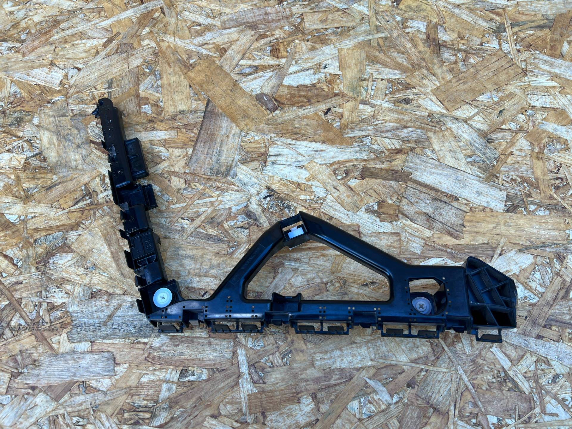 кронштейн крепления бампера заднего Acura Integra 4 2024 OEM 71630-3S5-A01