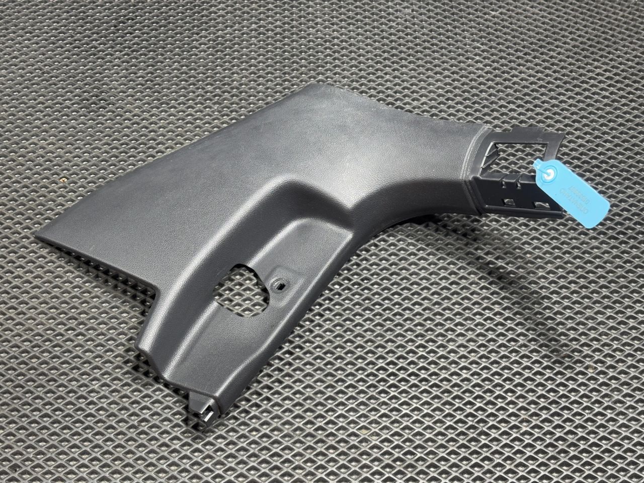 пластик Volkswagen Taos 1 поколение 2021, 1.5 л., DNK, бензин, АКПП, внедорожник 5 дв., 2GJ863483A - фото №1