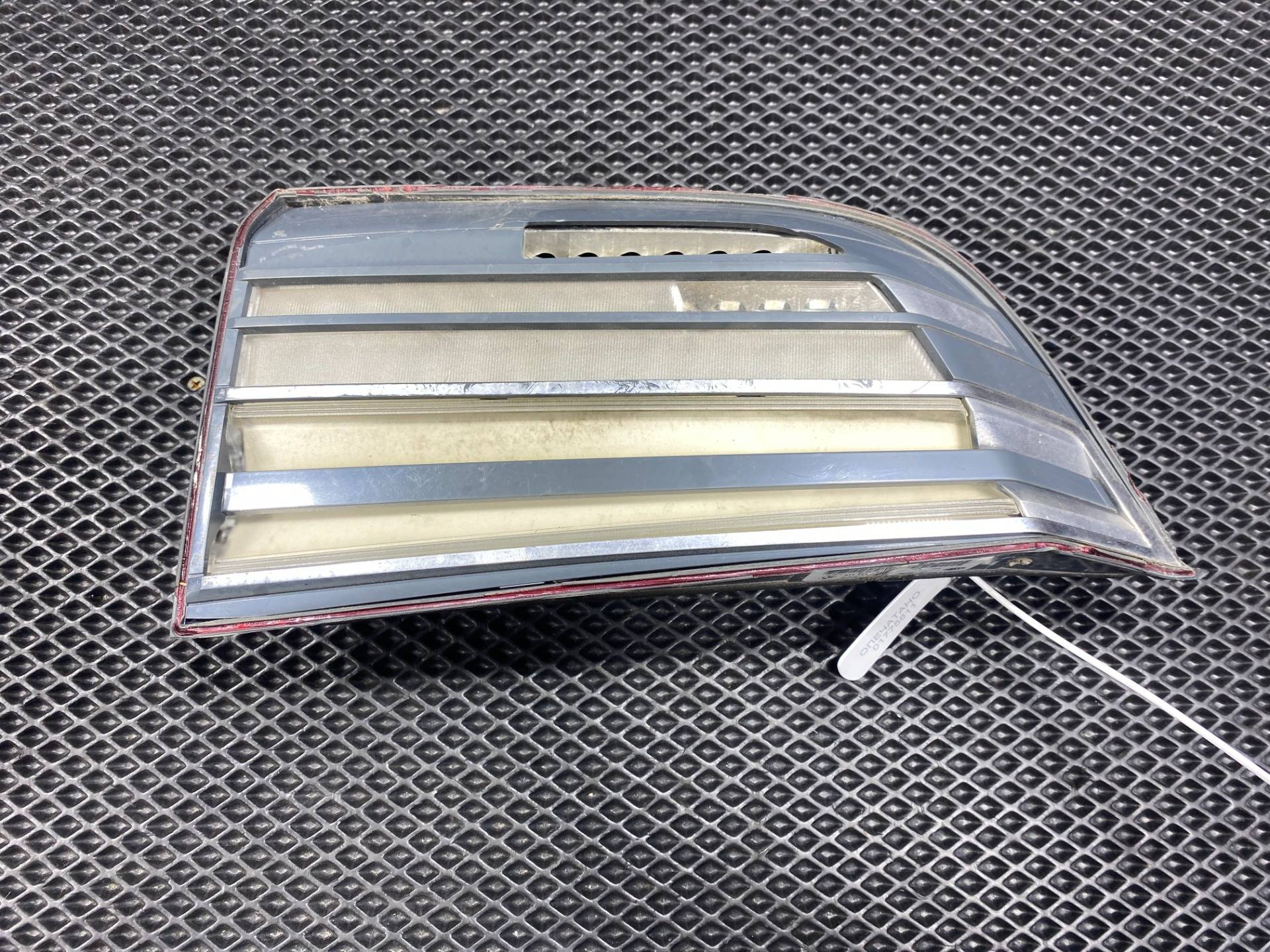 Фонарь задний правый BMW X5 F15 2018 OEM 63217329046