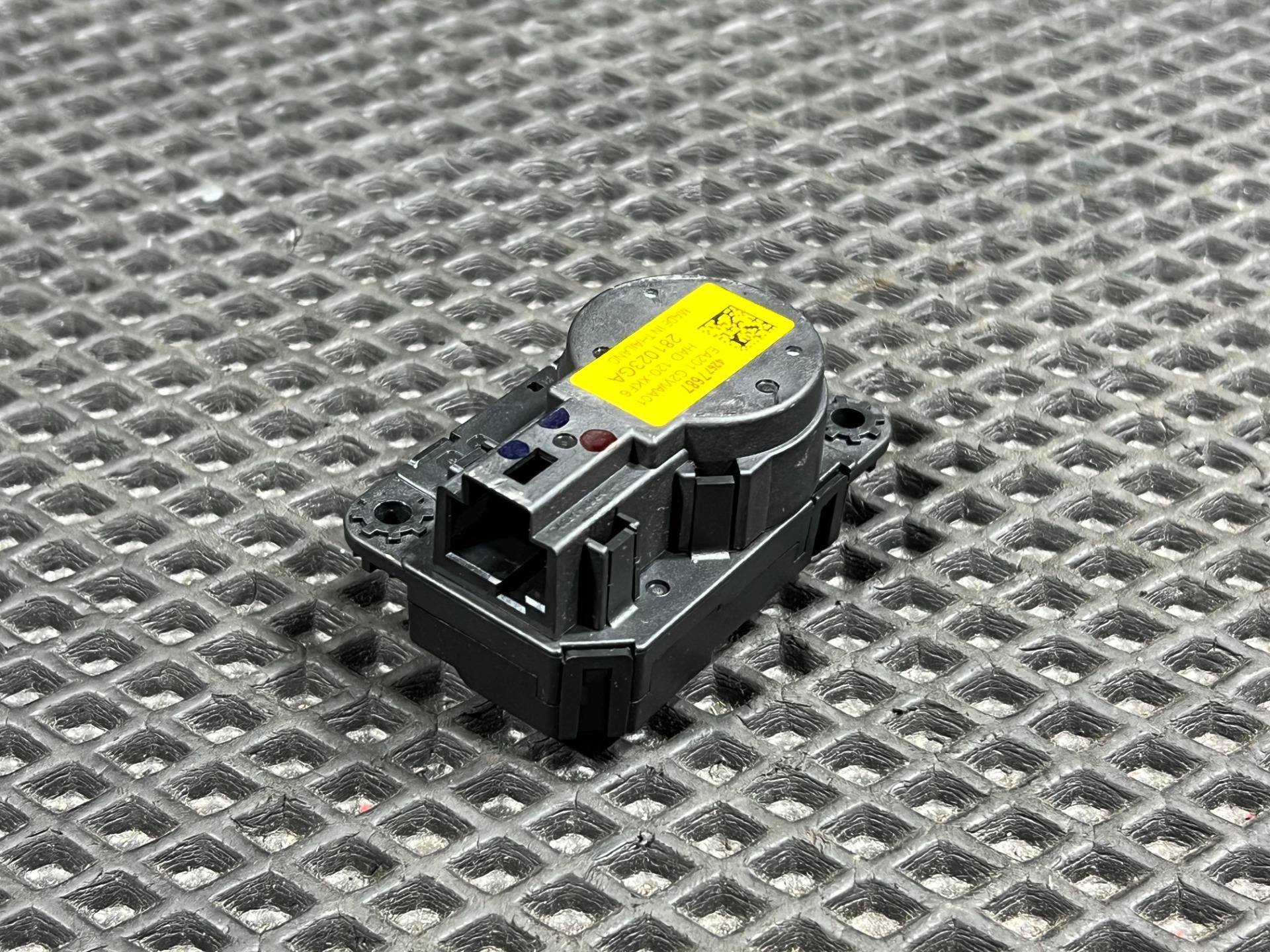 Моторчик заслонки печки Buick Encore GX 2024 OEM 42677687