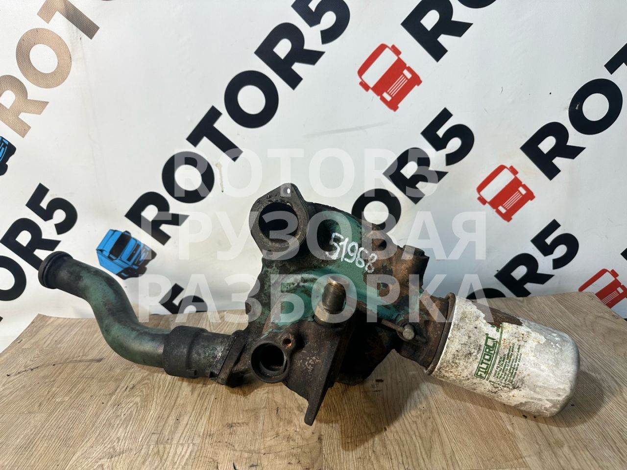 помпа Volvo FH 12 поколение 2003, 12.1 л., D12D, дизель, 8170313 - фото №1