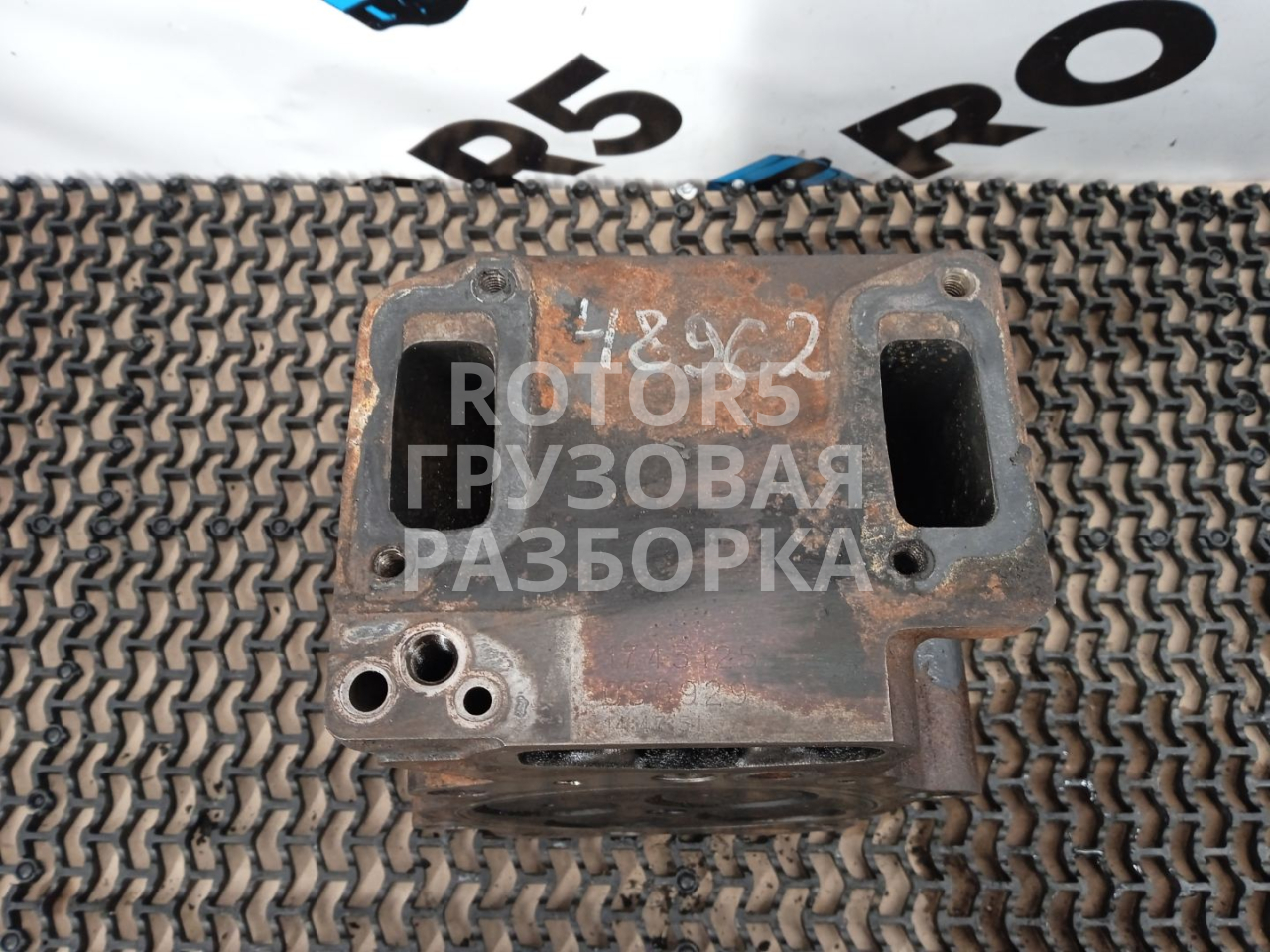 головка блока цилиндров Scania 124 4 поколение 2003, 11.7 л., DC 12.03, дизель, 1743125 - фото №1