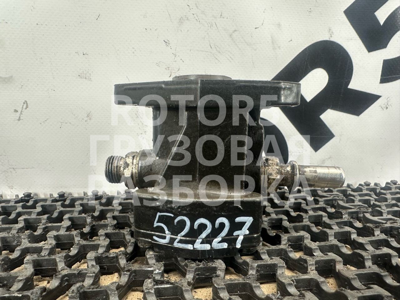 топливный насос низкого давления ТННД MAN TGX 1 поколение 2011, 12.4 л., D 2676 LF 46, дизель, 0440020078, 2445110579 - фото №1