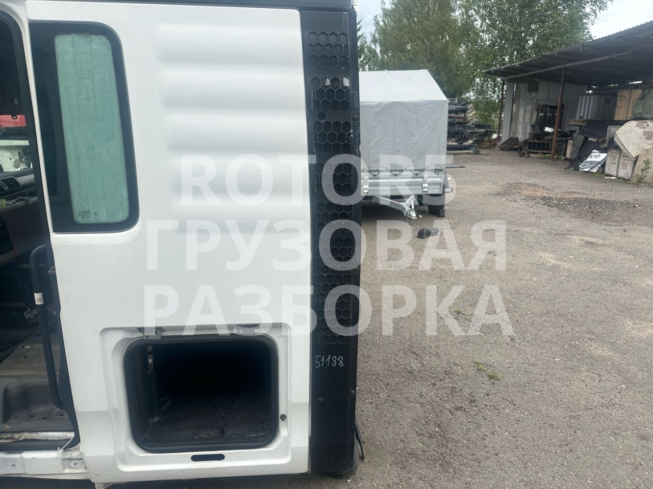 облицовка воздухозаборника MAN TGX 1 поколение 2017, 81082015939 - фото №1