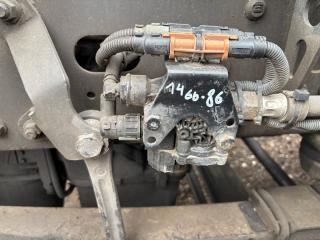 кран распределительный MAN TGX 1 поколение 2014, 12.4 л., D 2676 LF 26, дизель, АКПП, красный