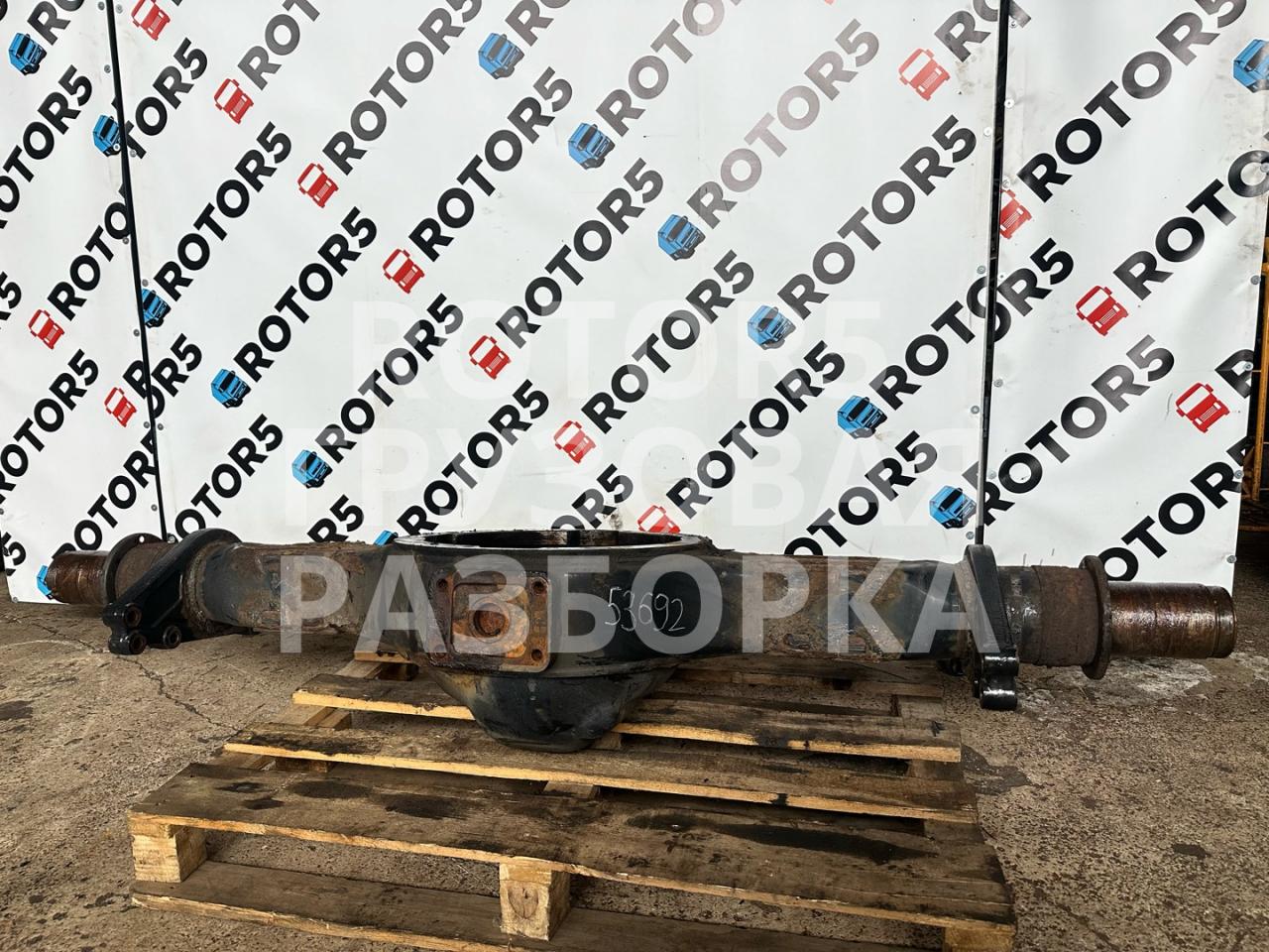 Чулок (картер) заднего моста MAN TGX 1 поколение 2016, 12.4 л., D 2676 LF 46, дизель, АКПП, белый, правый руль - фото №1
