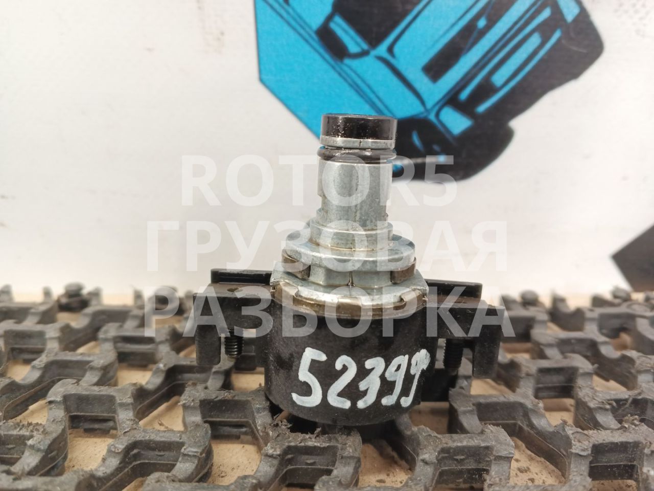 клапан горного тормоза DAF CF-series 1 поколение 2018, 10.8 л., MX-11 330, дизель, АКПП, красный, 1889795 - фото №1