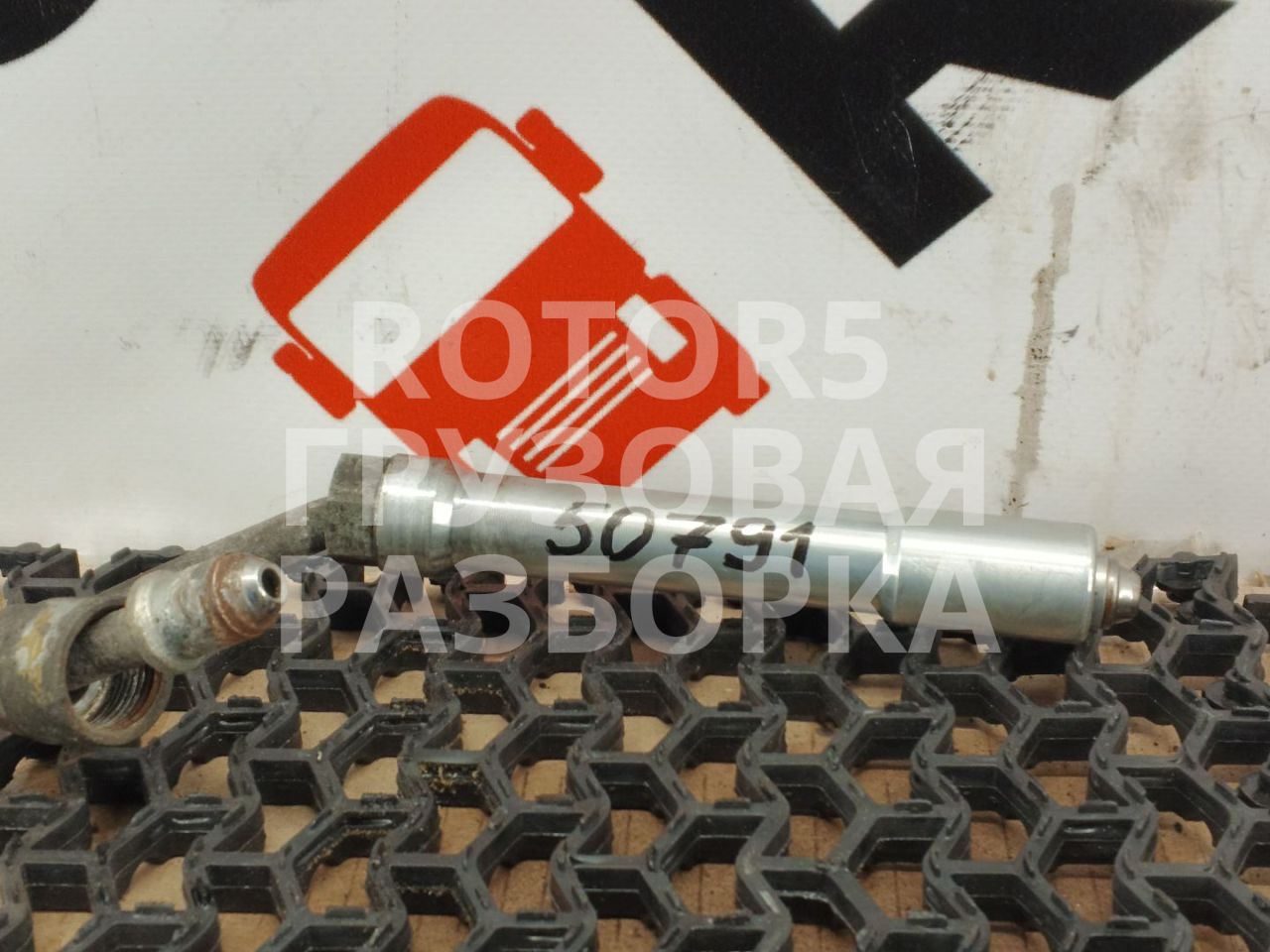 трубка топливная Mercedes-Benz Actros 4 поколение (MP4) 2014, 12.8 л., OM 471.909, дизель, АКПП - фото №1