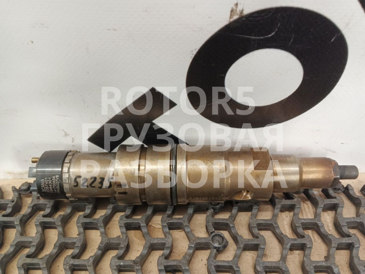 форсунка Scania R 5 поколение 2012, 12.7 л., DC13, дизель, 2057401 - фото №1