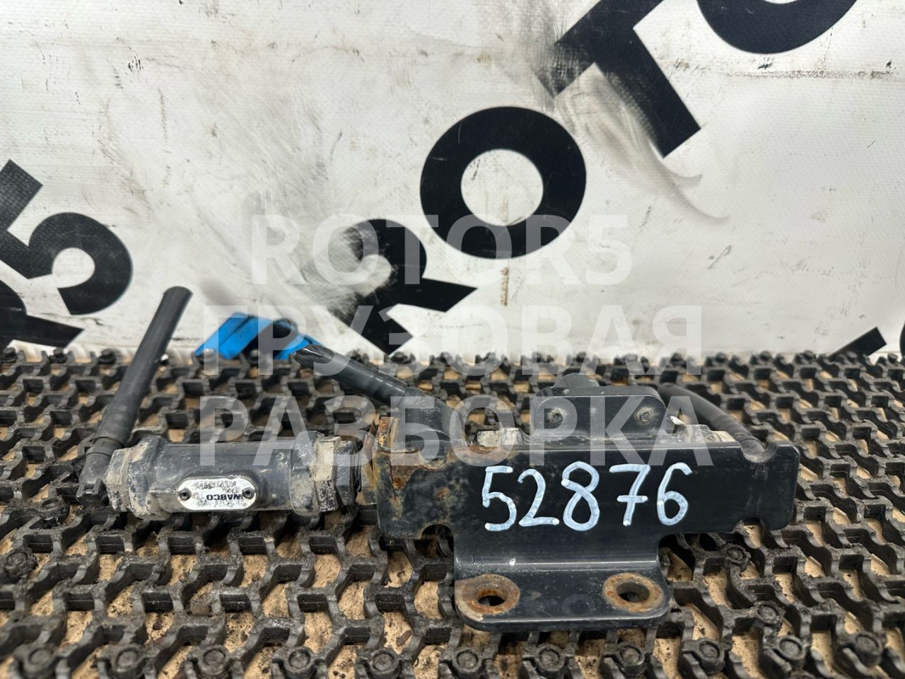 Клапан перепускной MAN TGX 1 поколение 2015, 12.4 л., D 2676 LF 45, дизель, 81521106092, 81521206004 - фото №1