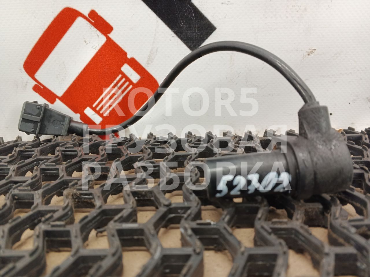 датчик коленвала Renault Magnum 3 поколение 2002, 12.0 л., MACK E.TECH B/46, дизель, 0281002206 - фото №1