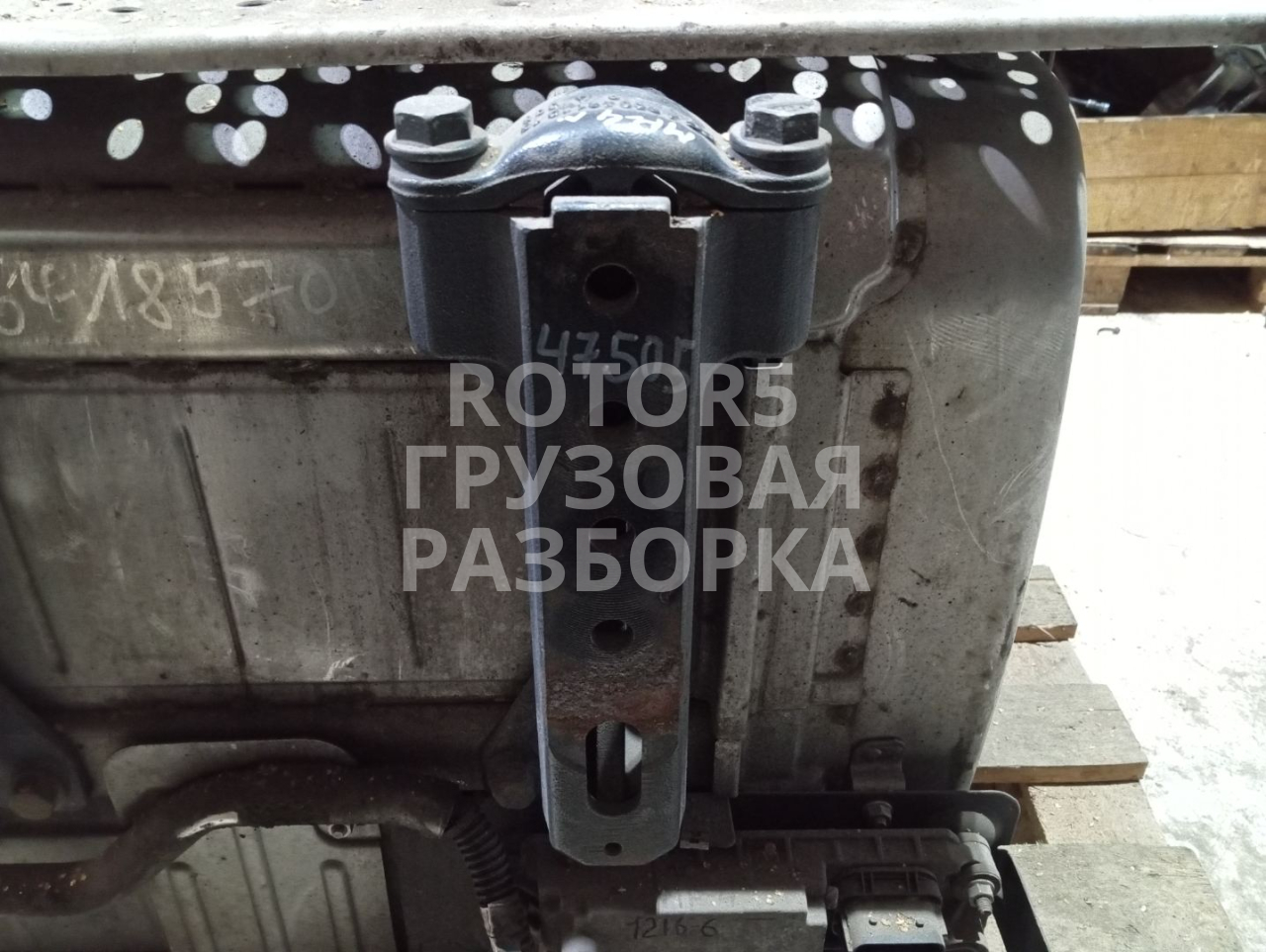 кронштейн глушителя Mercedes-Benz Actros 4 поколение (MP4) 2013, 11.9 л., дизель, АКПП, A9604911016 - фото №1
