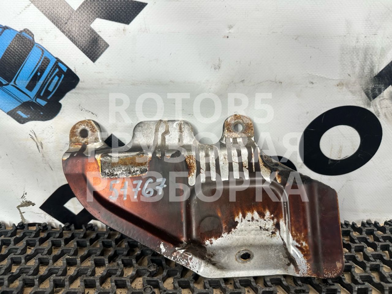 защита (экран) выпускного коллектора MAN TGX 1 поколение 2014, 12.4 л., D 2676 LF 26, дизель, 51081200371 - фото №1