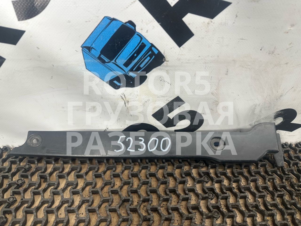 обшивка стойки MAN TGX 1 поколение 2015, 8162100178 - фото №1