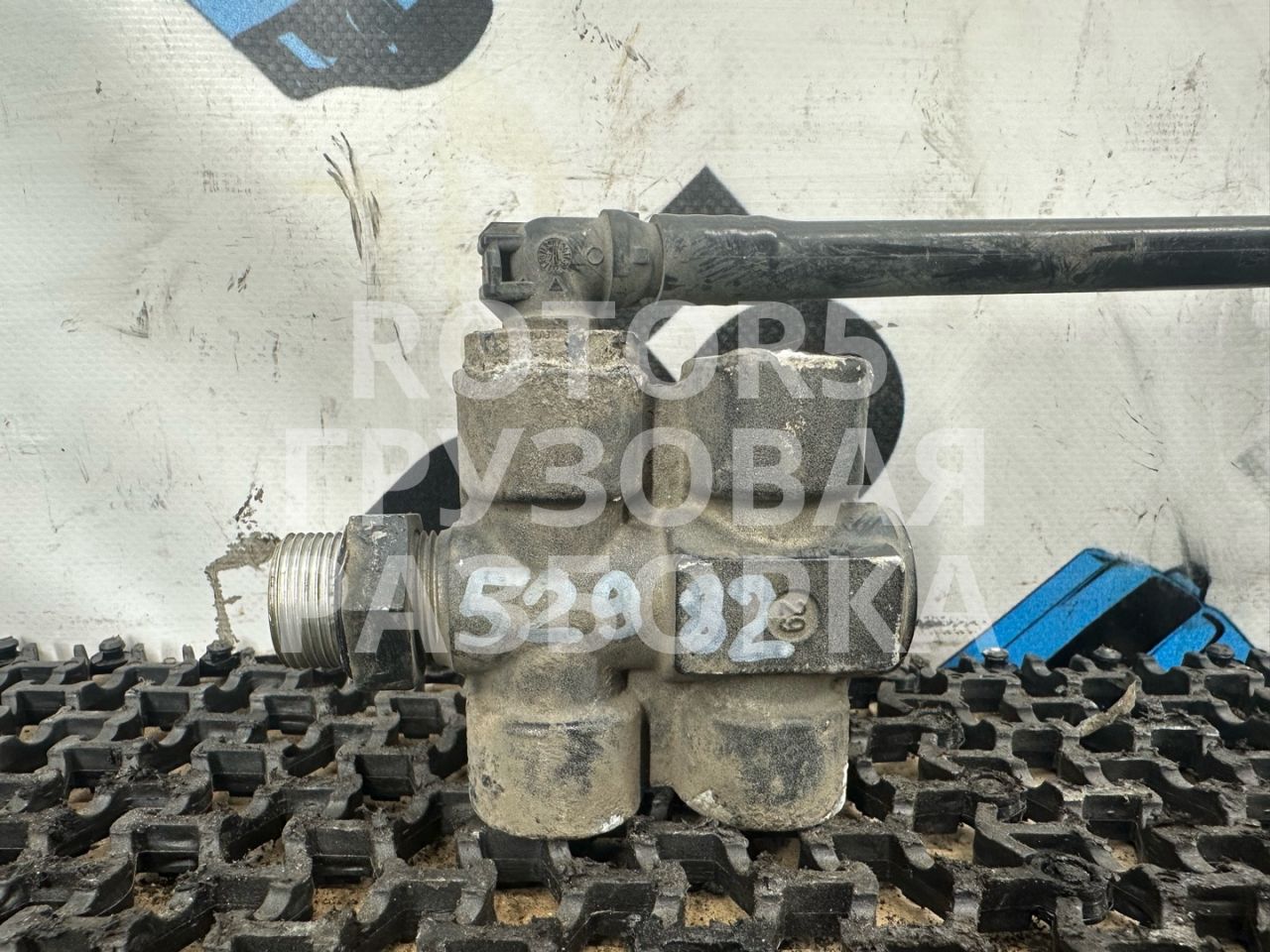 Клапан перепускной MAN TGX 1 поколение 2015, 12.4 л., D 2676 LF 46, дизель, АКПП, 5232822170 - фото №1