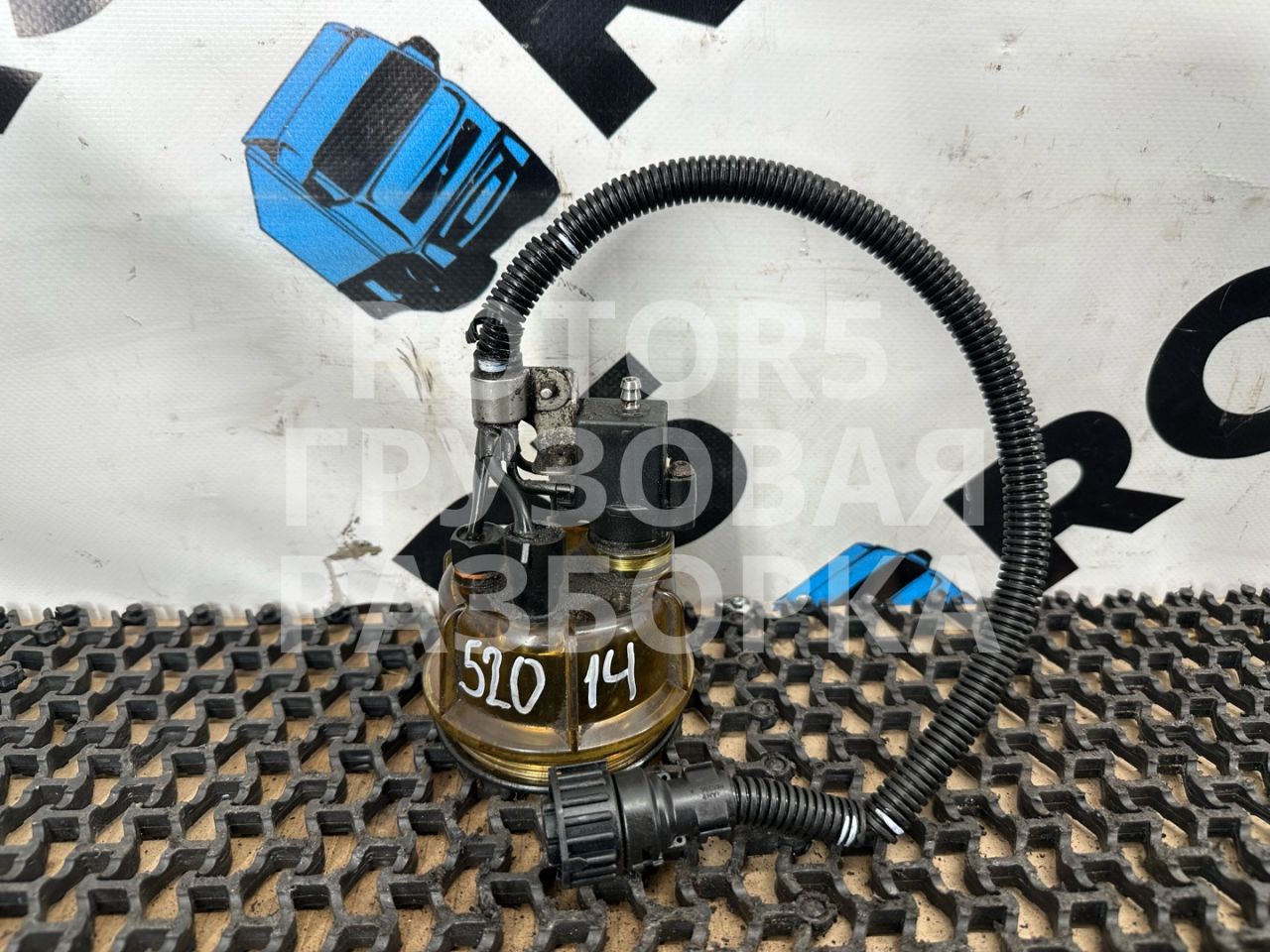 подогрев топливного фильтра Volvo FH 12 поколение 2003, 12.1 л., D12D, дизель - фото №1