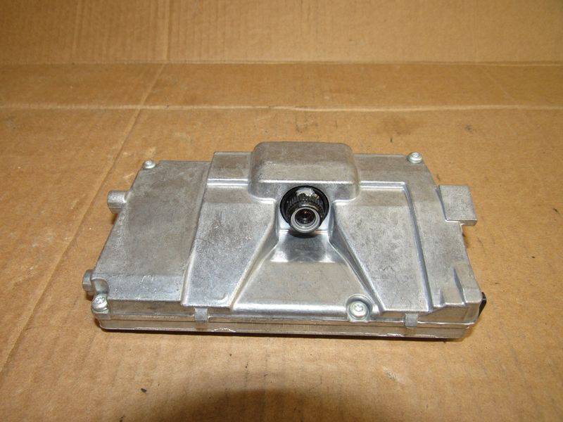 камера переднего обзора Volkswagen Passat B7 2012, 3AA980654D - фото №1