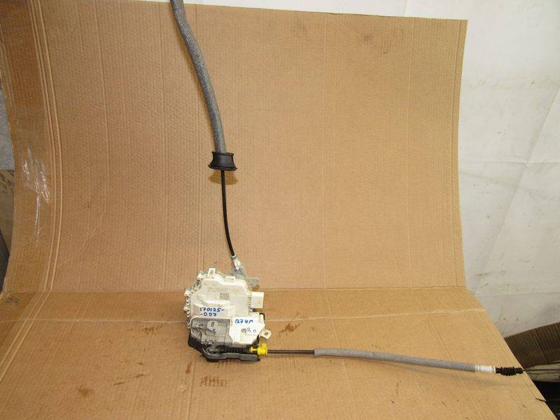 замок двери передней правой Audi Q7 4M 2018, 8J1837016F - фото №1