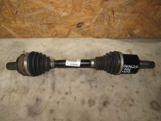 полуось передняя правая (приводной вал, ШРУС) Mercedes-Benz C-Класс W205/S205/C205 2015, 2.2 л., дизель, A2053303806