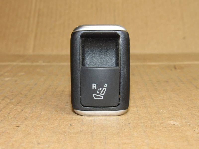 ручка ( кнопка ) складывания сиденья Mercedes-Benz GLS-Класс X166 2016, 1668201310 - фото №1