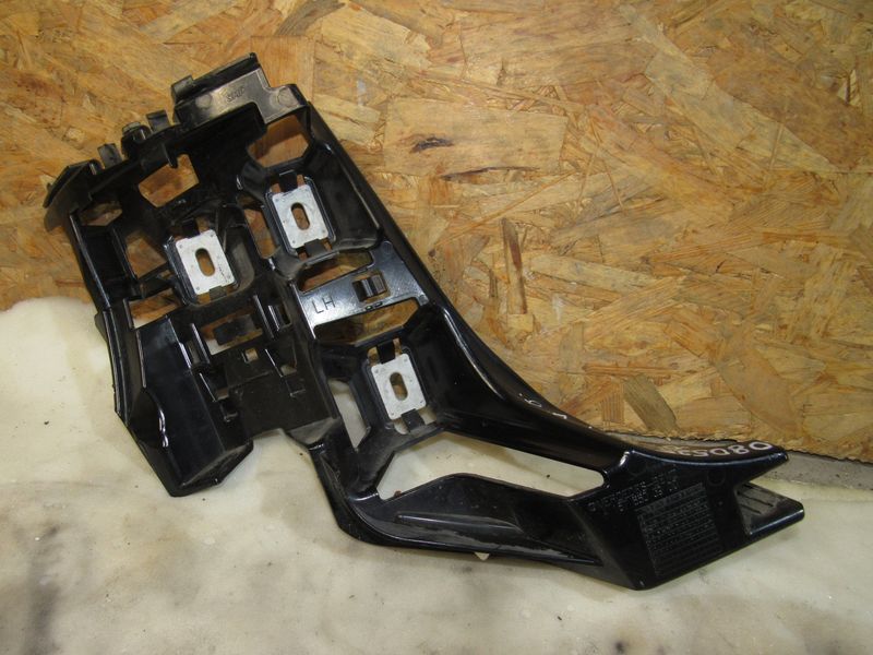 Крепление бампера заднего Mercedes-Benz GLE V167 2021, 2.0 л., дизель, A1678803900 - фото №1