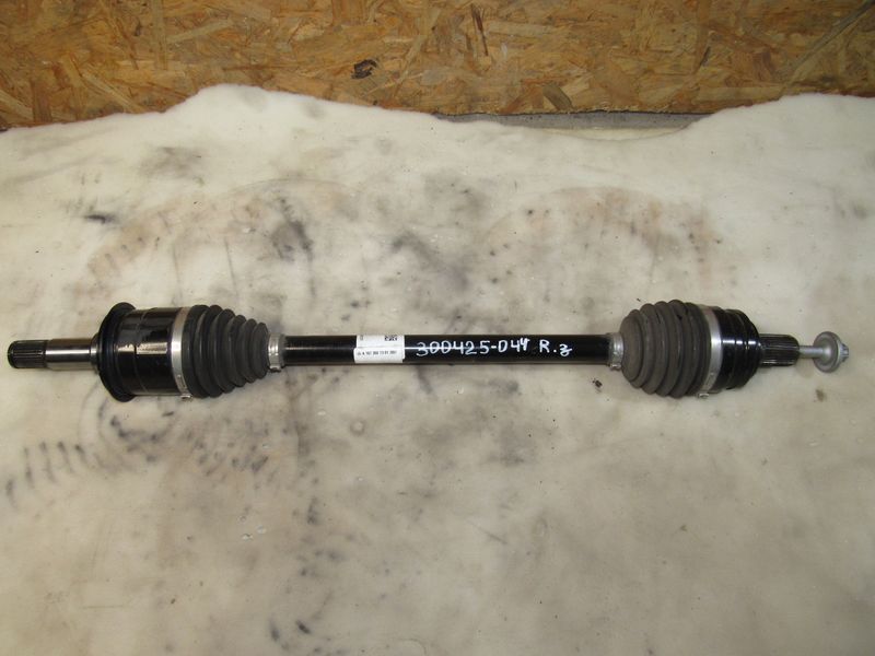 полуось задняя (приводной вал, ШРУС) Mercedes-Benz GLE V167 2019, 2.0 л., дизель, A1673507301 - фото №1