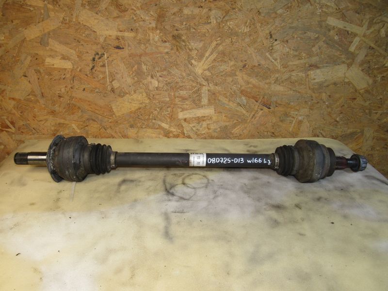 полуось задняя (приводной вал, ШРУС) Mercedes-Benz GL-Класс X166 2014, 5.0 л., бензин, A1663501210 - фото №1