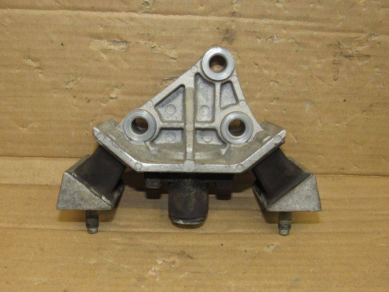 подушка крепления КПП Kia Stinger 1 поколение 2020, 2.2 л., дизель, 21832-V2450 - фото №1