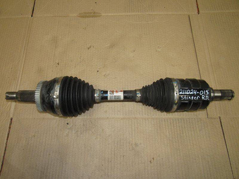 полуось передняя правая (приводной вал, ШРУС) Kia Stinger 1 поколение 2020, 2.2 л., дизель - фото №1