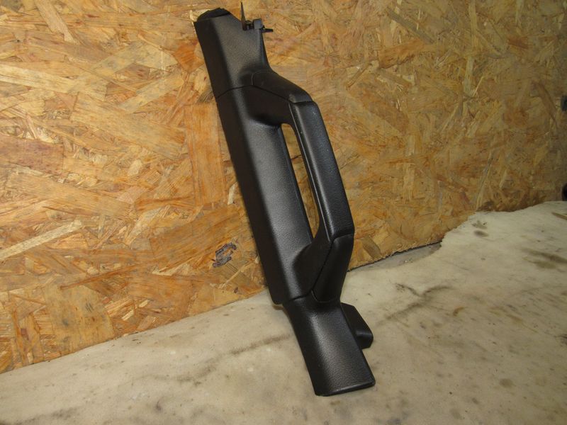 обшивка стойки Jeep Wrangler 4 поколение 2021 - фото №1