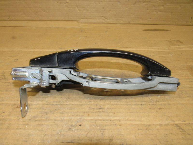 ручка наружная Volkswagen Multivan T6 2017 - фото №1