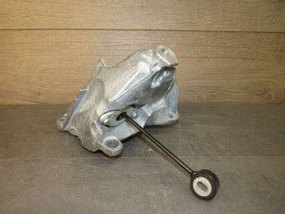 кронштейн двигателя Audi Q5 FY [рестайлинг] 2021, 2.0 л., бензин, 80A199307D