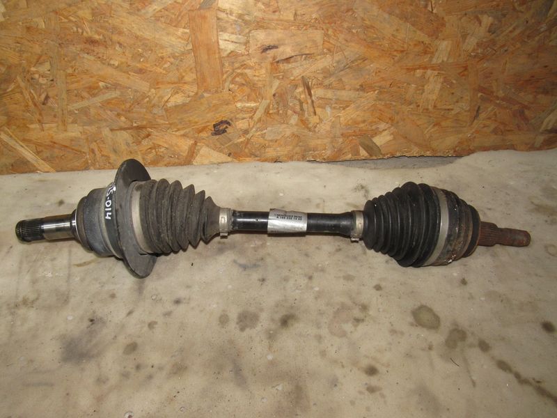 полуось передняя левая (приводной вал, ШРУС) Mercedes-Benz GL-Класс X166 2014, A1663301400 - фото №1