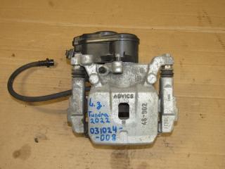 суппорт задний левый Toyota Tundra 2 поколение [3-й рестайлинг] 2023, 3.5 л., бензин, 46310-60050, 210729-11108