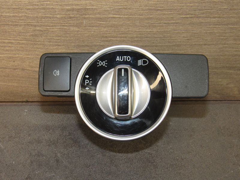 переключатель света Mercedes-Benz E-Класс W212/S212/C207/A207 2012, A2129050551 - фото №1