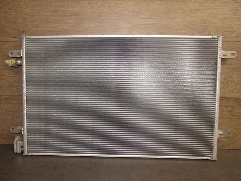 радиатор кондиционера Audi A6 4F/C6 2006, 4F0260401E - фото №1